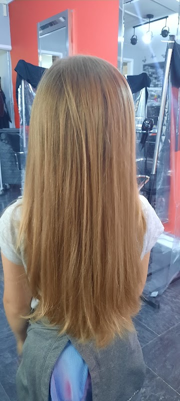 Reds Hair & Beauty — photo 2